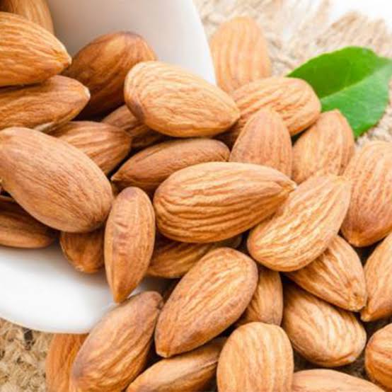 شکستن صنعتی بادام با دستگاه بادام شکن